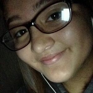 Meet your Posher, Natasha